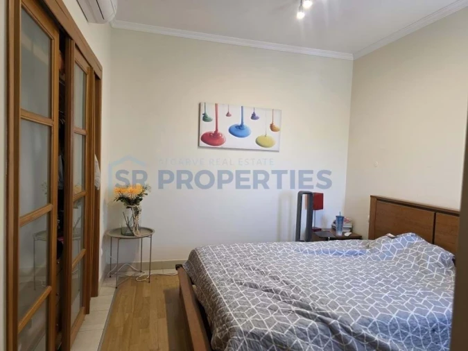 Apartamento T2 para Venda em Quarteira Foto 18