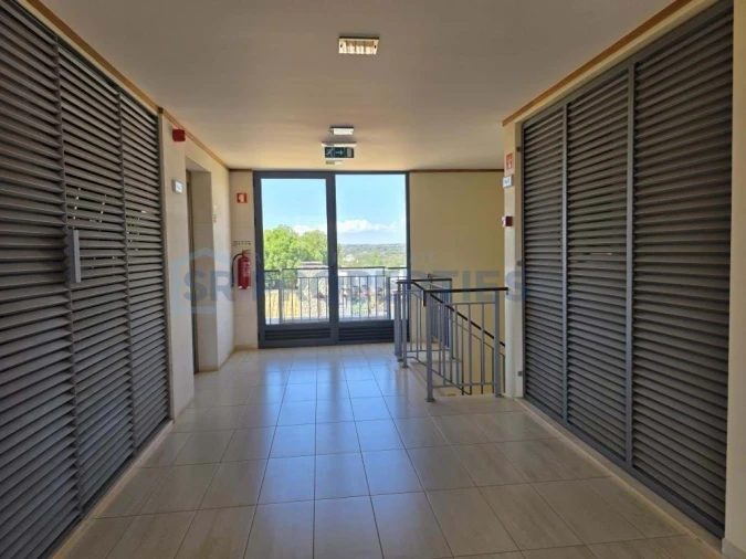 Apartamento T2 para Venda em Quarteira Foto 35