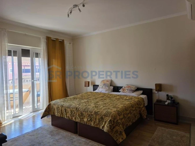 Apartamento T2 para Venda em Quarteira Foto 14