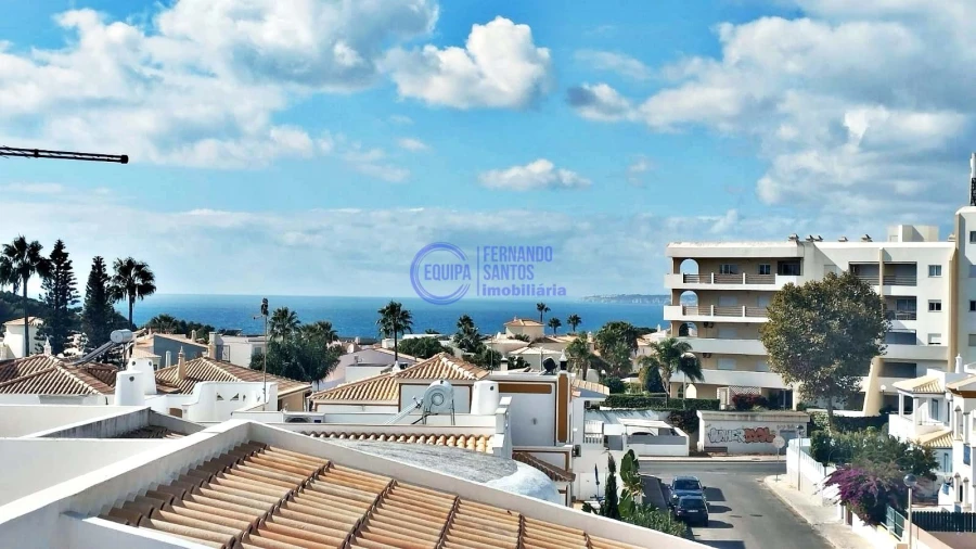 Moradia T4 para Venda em Guia Foto 35