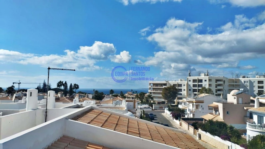 Moradia T4 para Venda em Guia Foto 34