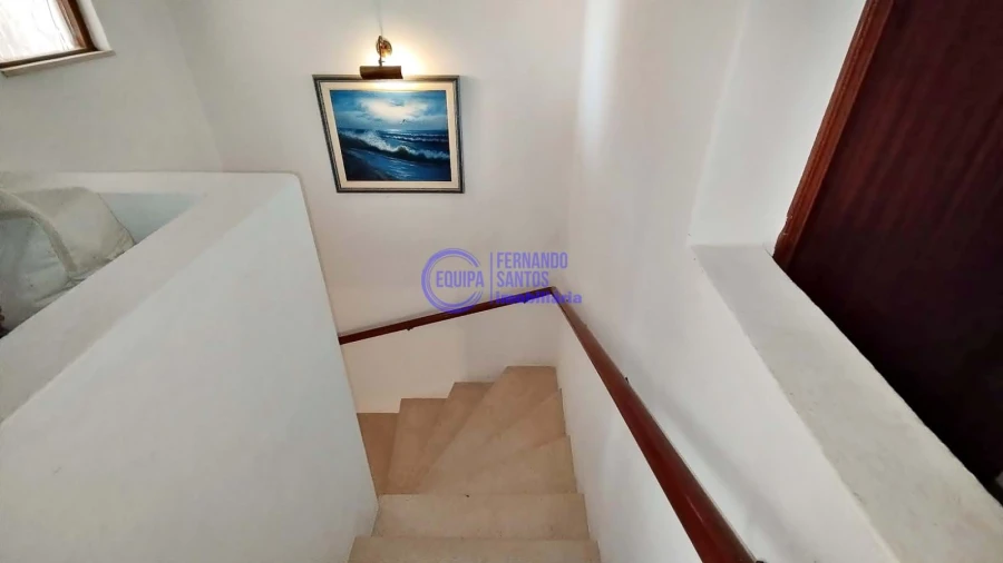 Moradia T4 para Venda em Guia Foto 17