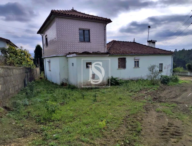 Moradia T3 para Venda em Lama Foto 3