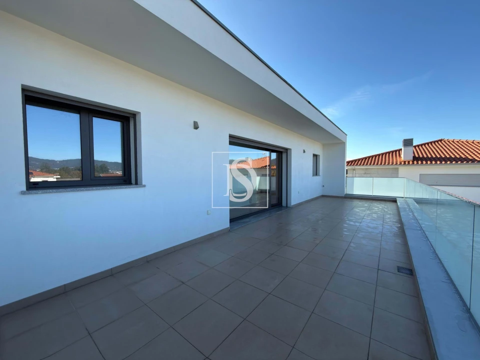 Moradia T4 para Venda em Ponte Foto 5