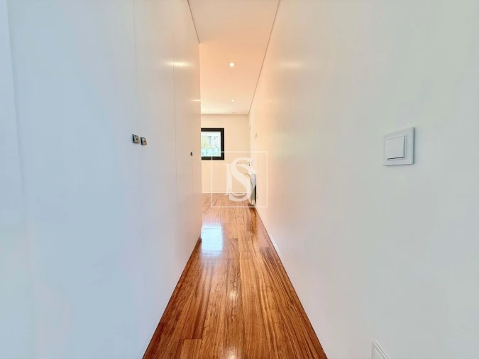 Moradia T4 para Venda em Ponte Foto 15