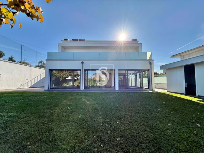 Moradia T4 para Venda em Ponte