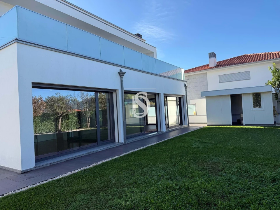 Moradia T4 para Venda em Ponte Foto 31