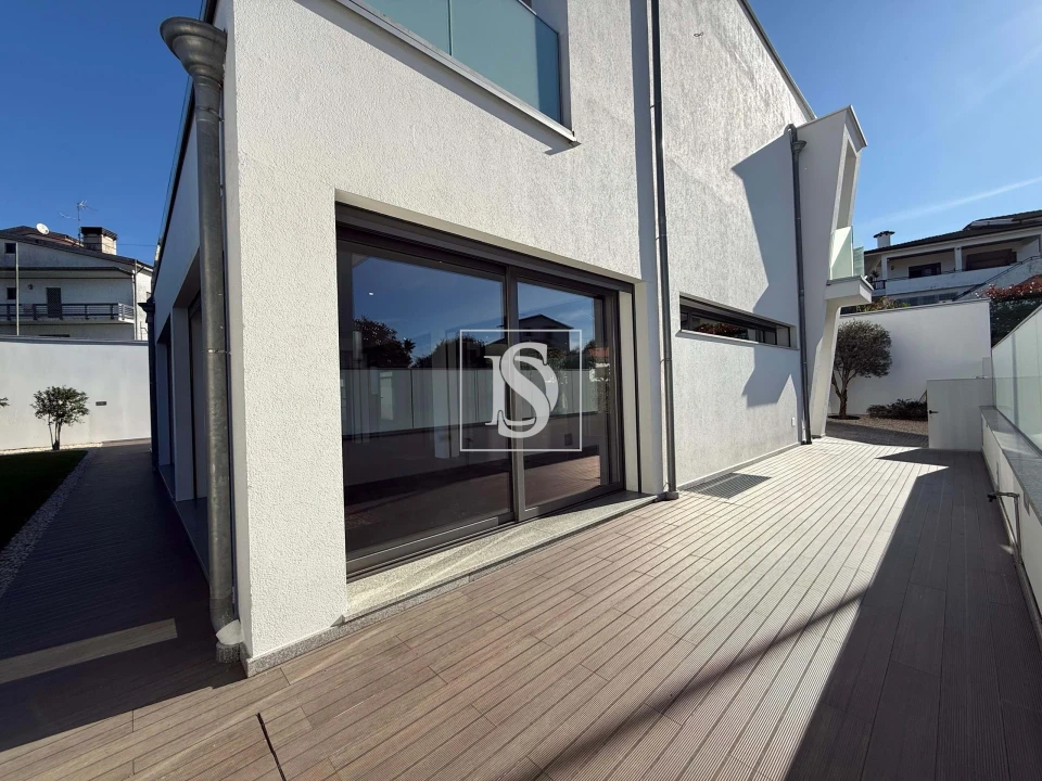 Moradia T4 para Venda em Ponte Foto 30