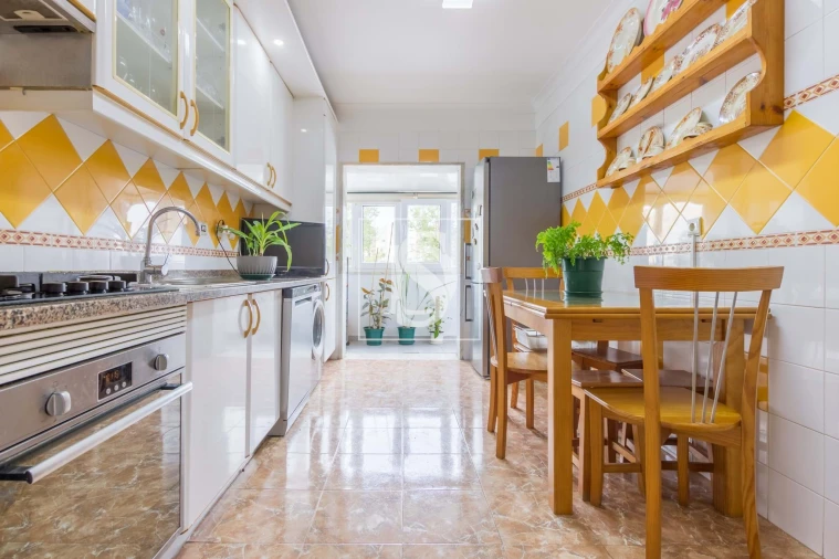 Apartamento T2 para Venda em Barreiro e Lavradio Foto 2