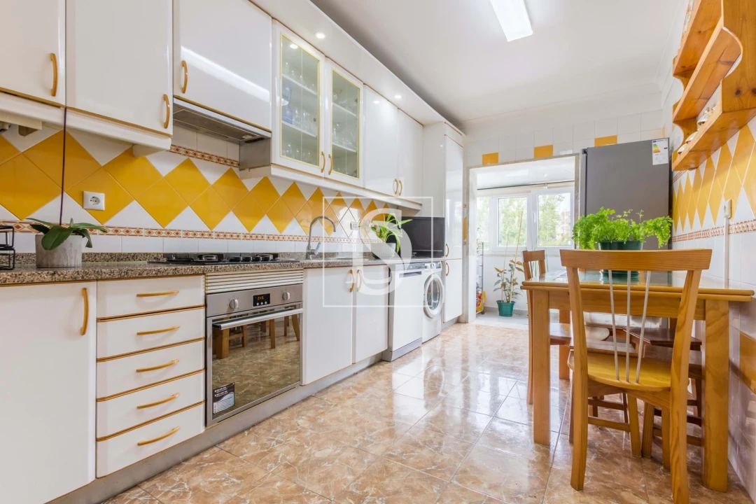 Apartamento T2 para Venda em Barreiro e Lavradio Foto 9