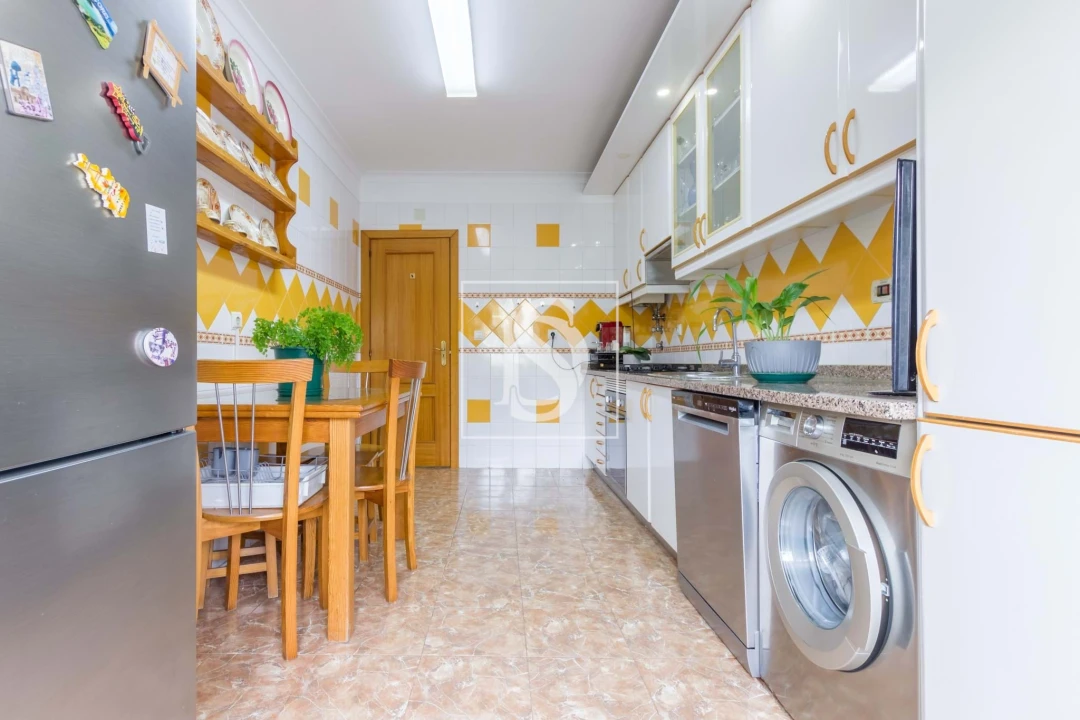 Apartamento T2 para Venda em Barreiro e Lavradio Foto 10