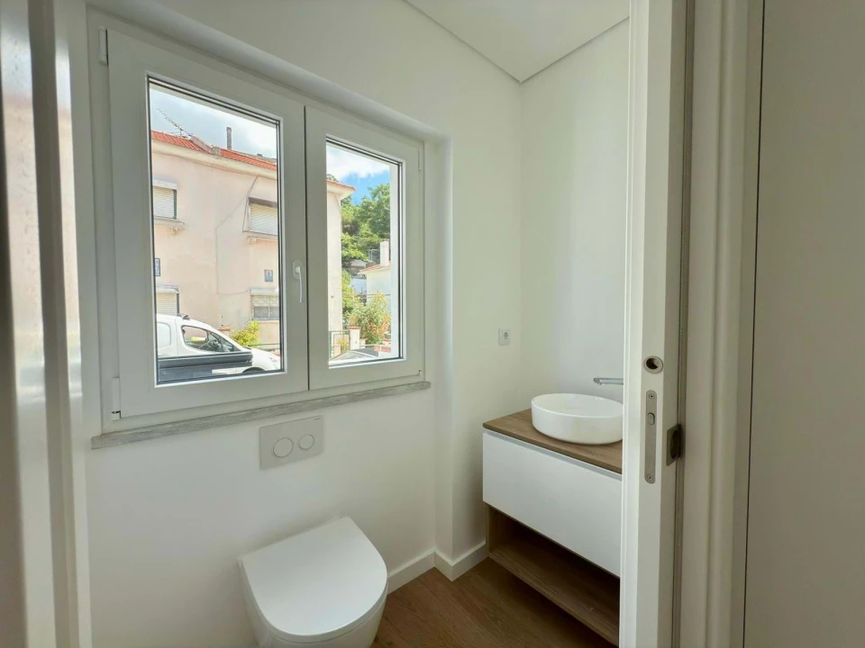 Moradia T3 para Arrendamento em Campolide Foto 5