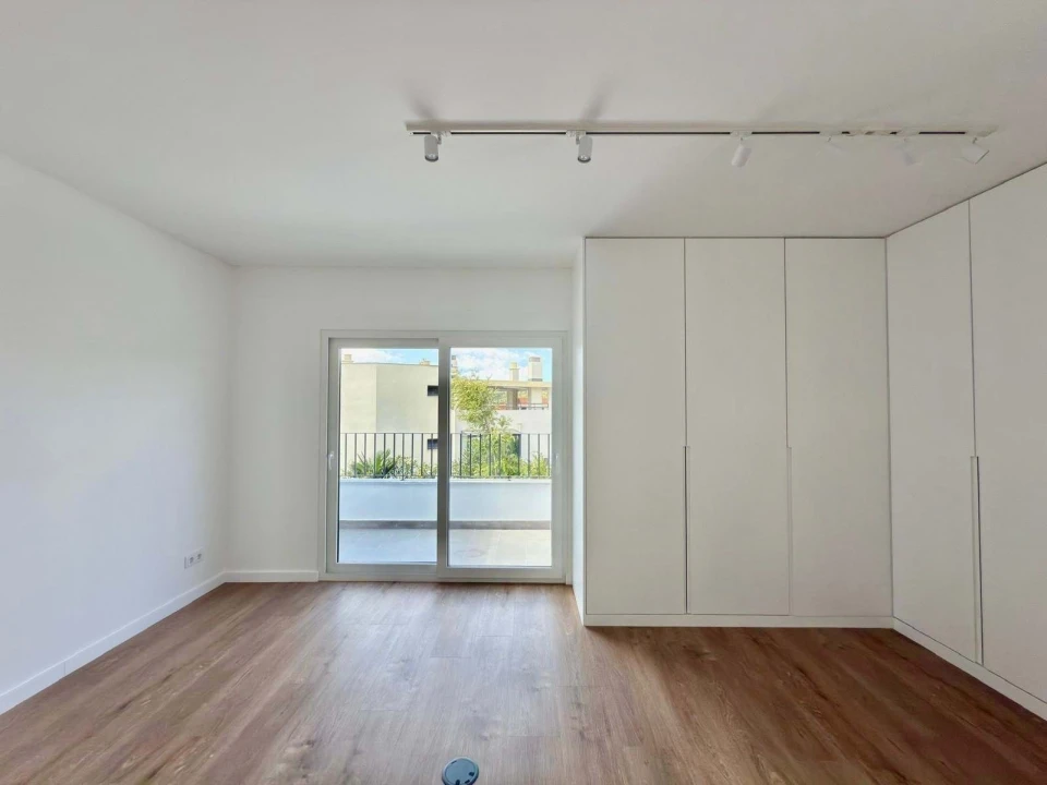 Moradia T3 para Arrendamento em Campolide Foto 12