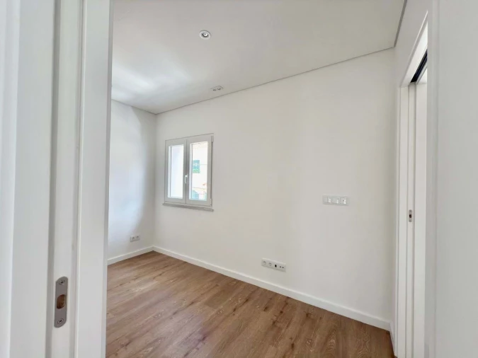 Moradia T3 para Arrendamento em Campolide Foto 15