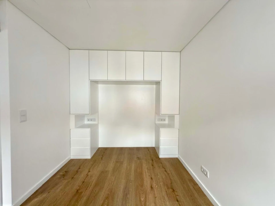 Moradia T3 para Arrendamento em Campolide Foto 14