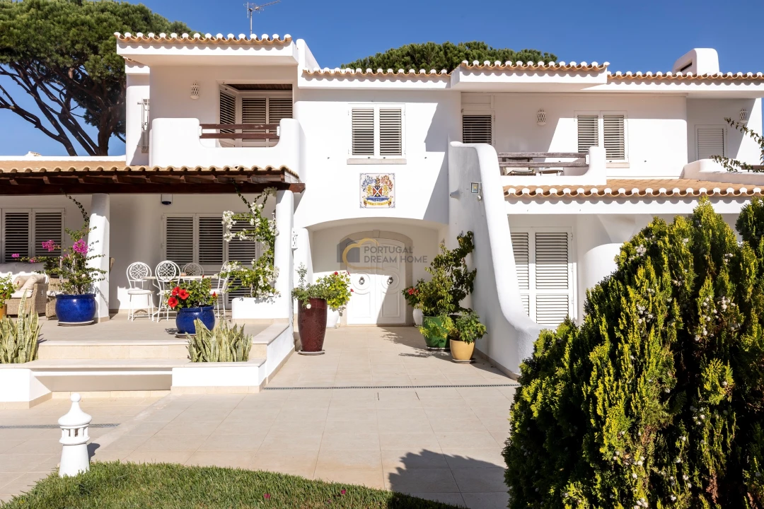 Moradia T5 para Venda em Albufeira e Olhos de Água Foto 10