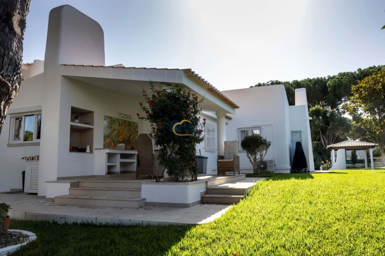 Moradia T5 para Venda em Albufeira e Olhos de Água Foto 37