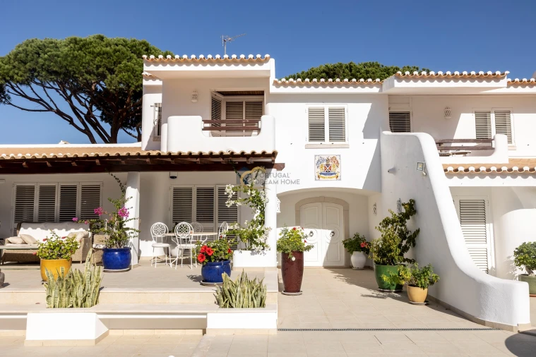 Moradia T5 para Venda em Albufeira e Olhos de Água Foto 11