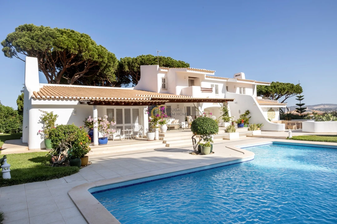 Moradia T5 para Venda em Albufeira e Olhos de Água Foto 4