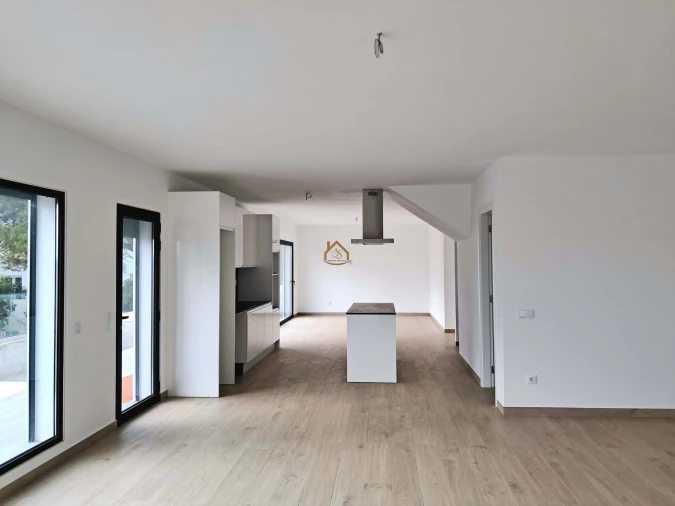 Moradia T4 para Venda em Aljezur Foto 7