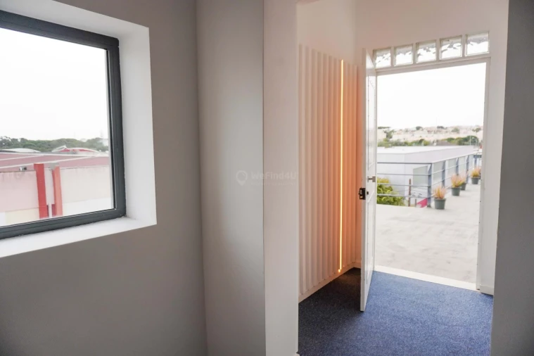 Escritório para Arrendamento em Laranjeiro e Feijó Foto 17