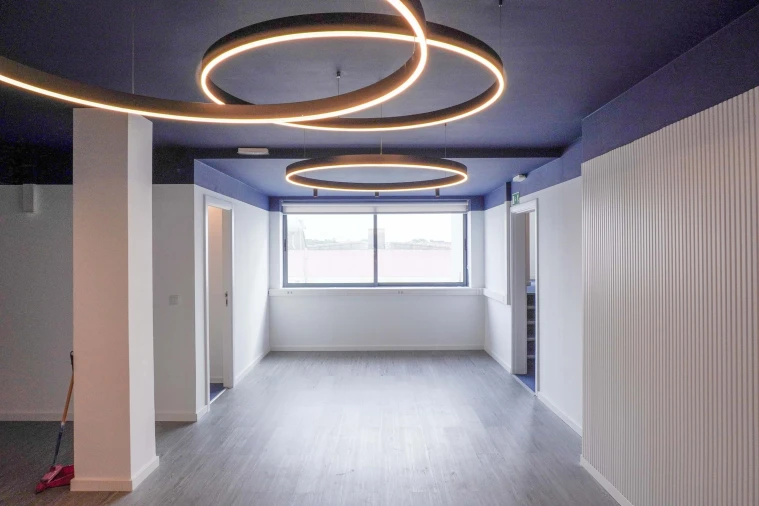 Escritório para Arrendamento em Laranjeiro e Feijó Foto 2