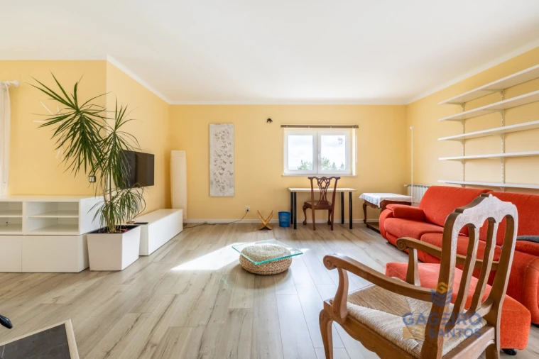 Apartamento T2 para Arrendamento em Tornada e Salir do Porto Foto 20