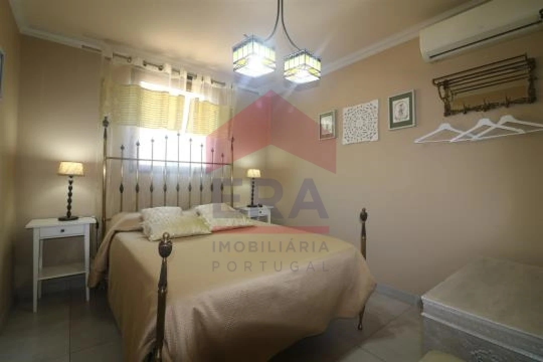 Moradia T7 para Venda em Almancil Foto 18