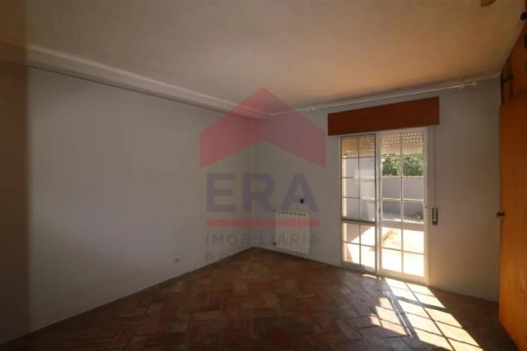 Moradia T7 para Venda em Almancil Foto 29
