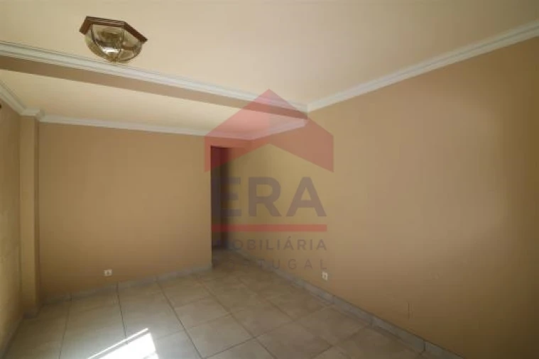 Moradia T7 para Venda em Almancil Foto 34