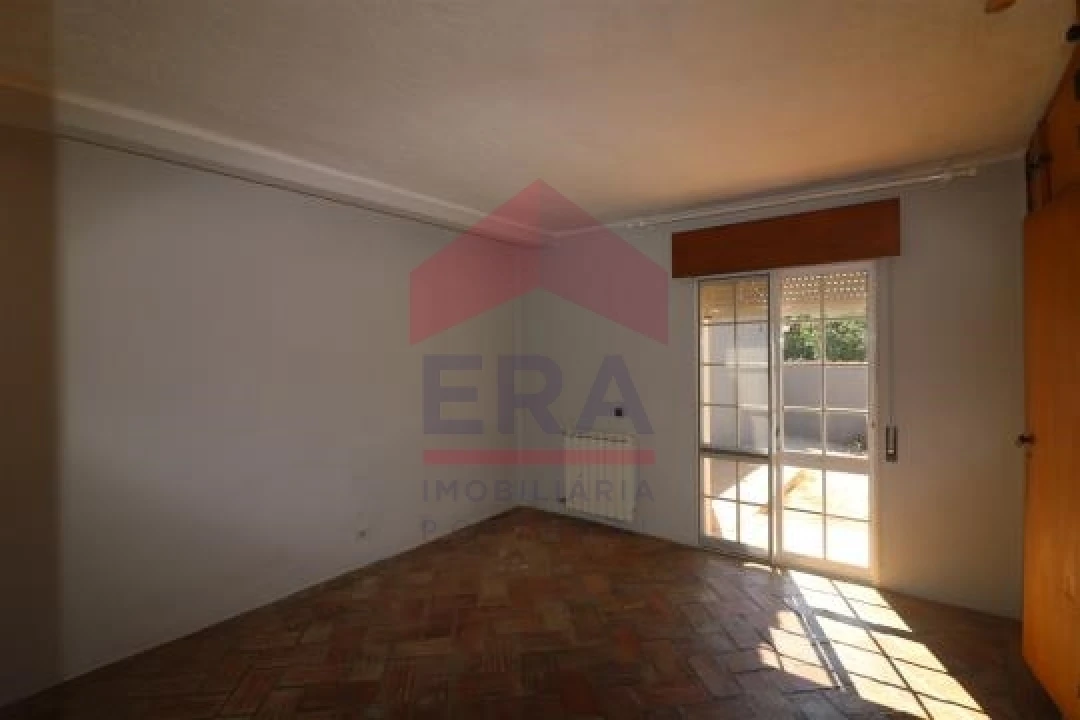 Moradia T7 para Venda em Almancil Foto 29