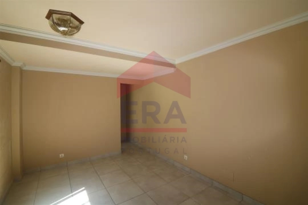 Moradia T7 para Venda em Almancil Foto 34