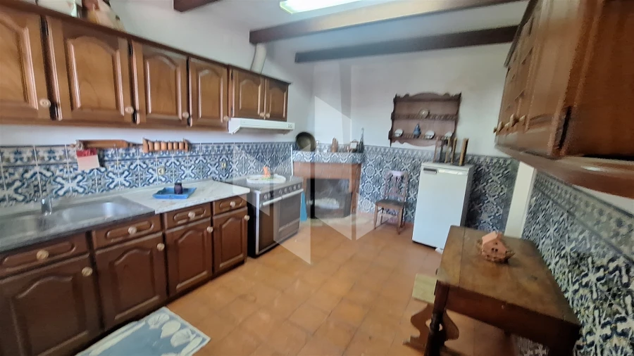 Moradia T4 para Venda em Lobão da Beira Foto 6