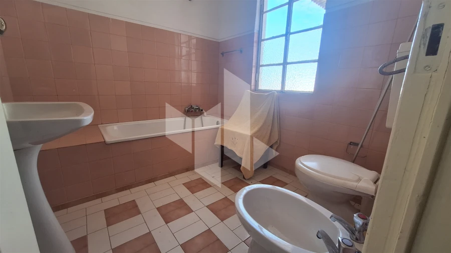 Moradia T4 para Venda em Lobão da Beira Foto 11