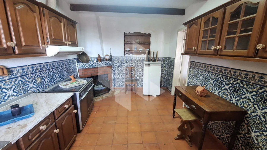 Moradia T4 para Venda em Lobão da Beira Foto 5