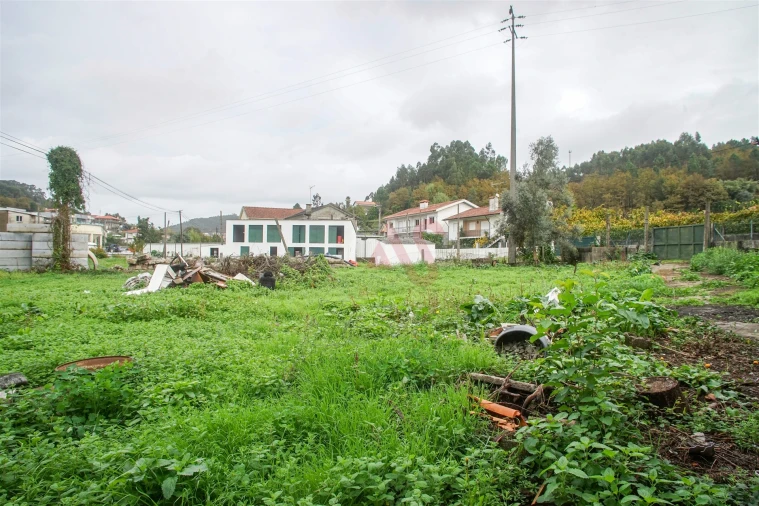 Moradia T3 para Venda em Conde e Gandarela Foto 13