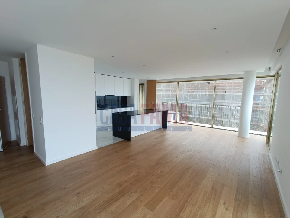 Apartamento T3 para Venda em Canidelo Foto 3