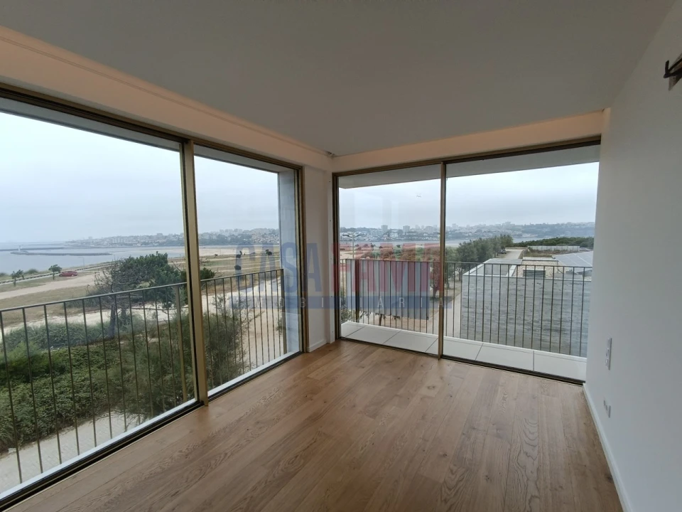 Apartamento T3 para Venda em Canidelo Foto 4