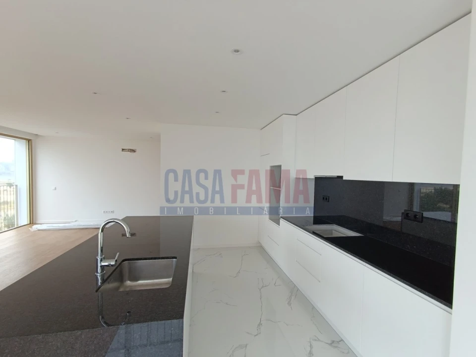 Apartamento T3 para Venda em Canidelo Foto 6