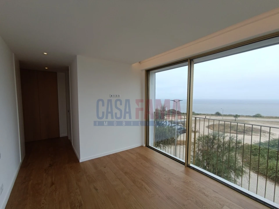 Apartamento T3 para Venda em Canidelo Foto 12