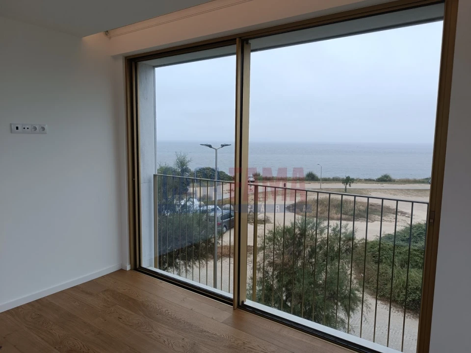 Apartamento T3 para Venda em Canidelo Foto 17