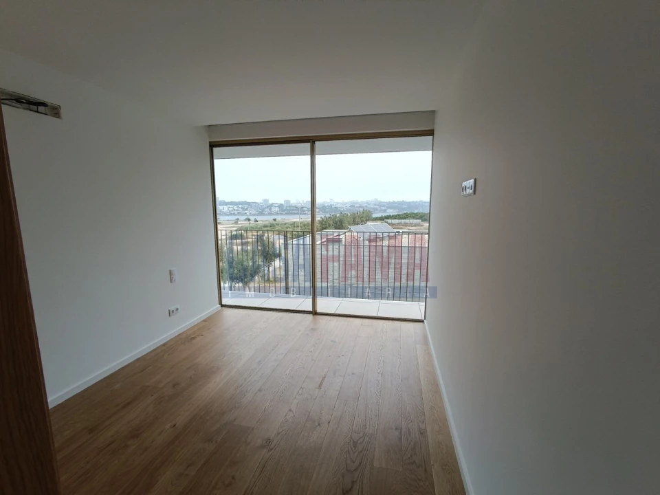 Apartamento T3 para Venda em Canidelo Foto 18