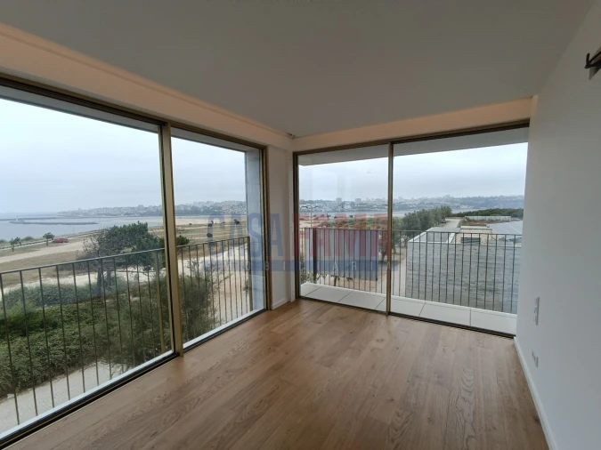 Apartamento T3 para Venda em Canidelo Foto 4
