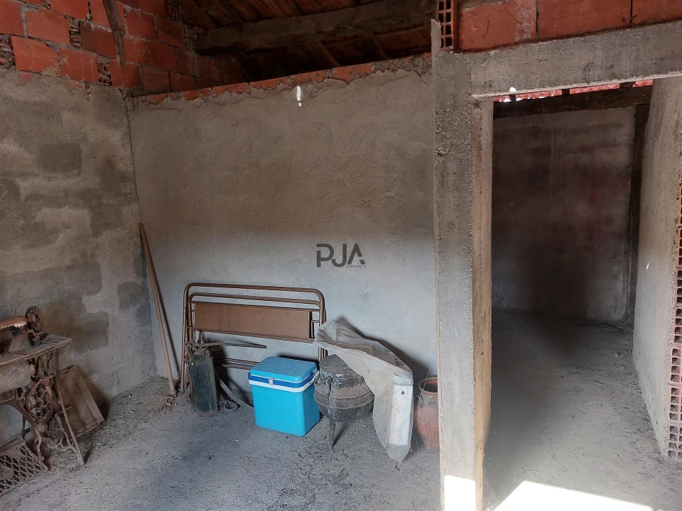 Moradia T4 para Venda em Vila Cova do Covelo/Mareco Foto 7