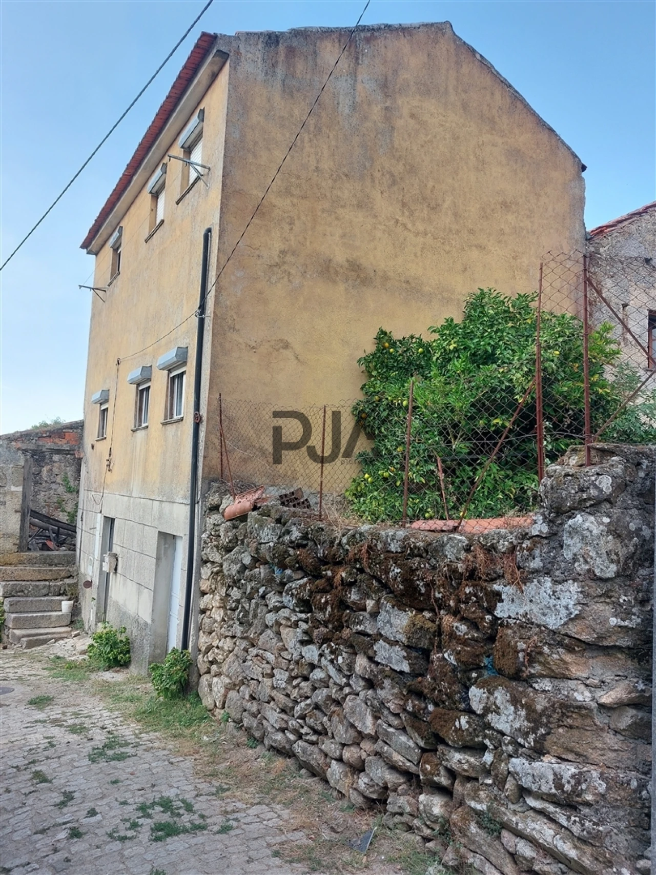 Moradia T4 para Venda em Vila Cova do Covelo/Mareco Foto 9