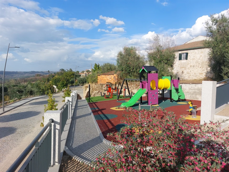 Moradia T4 para Venda em Vila Cova do Covelo/Mareco Foto 15