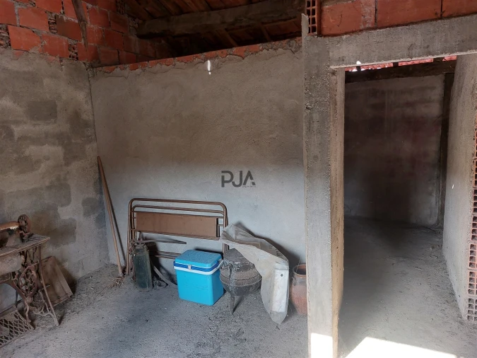 Moradia T4 para Venda em Vila Cova do Covelo/Mareco Foto 7