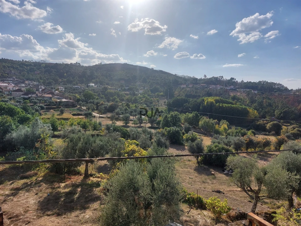 Moradia T4 para Venda em Vila Cova do Covelo/Mareco Foto 8