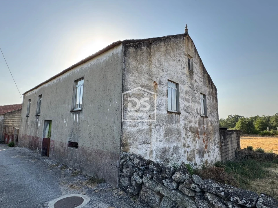 Moradia T0 para Venda em Pousade e Albardo Foto 30