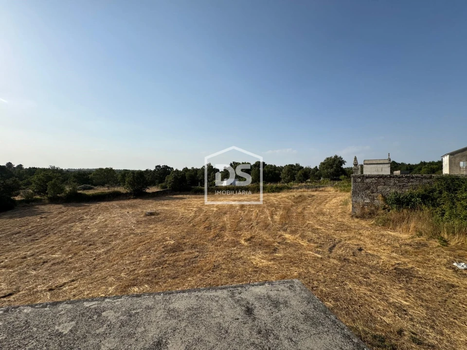 Moradia T0 para Venda em Pousade e Albardo Foto 13